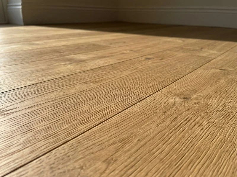 Wood grain direction and light