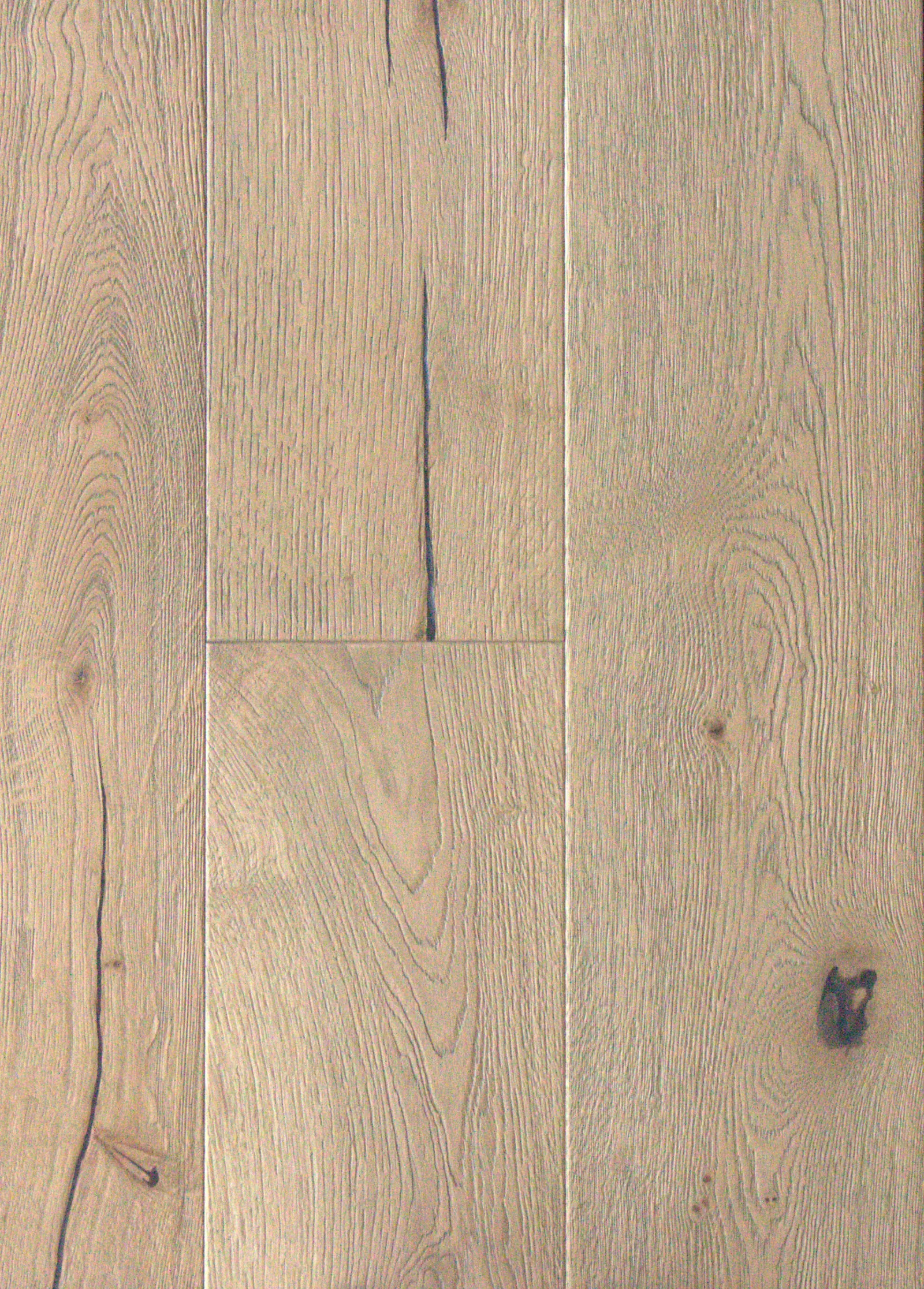 LN210 Distressed Moonstone Grey engineered oak flooring — 15mm × 220mm × 2200mm